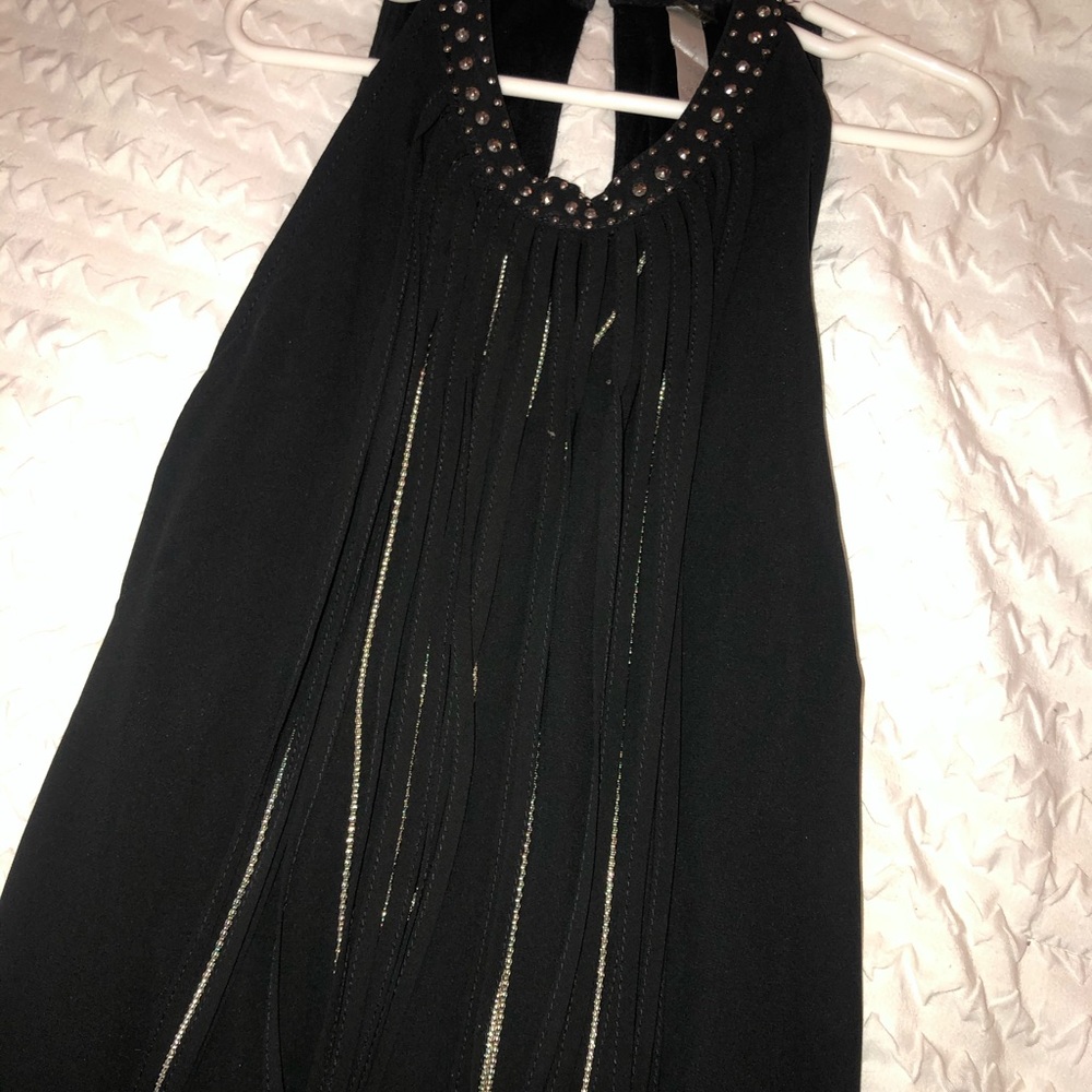 Sleeveless dressy top